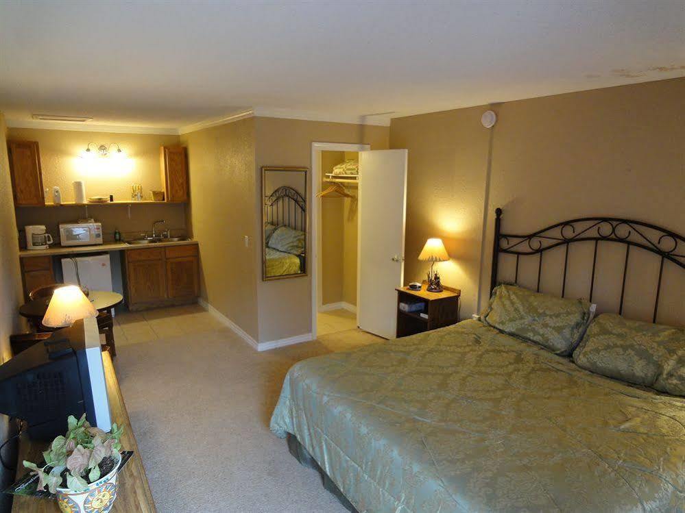 Eureka Suites Eureka Springs Buitenkant foto